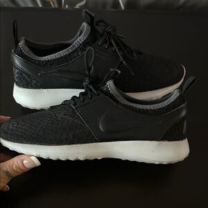 Nike Black Textured Sneakers with White Soles